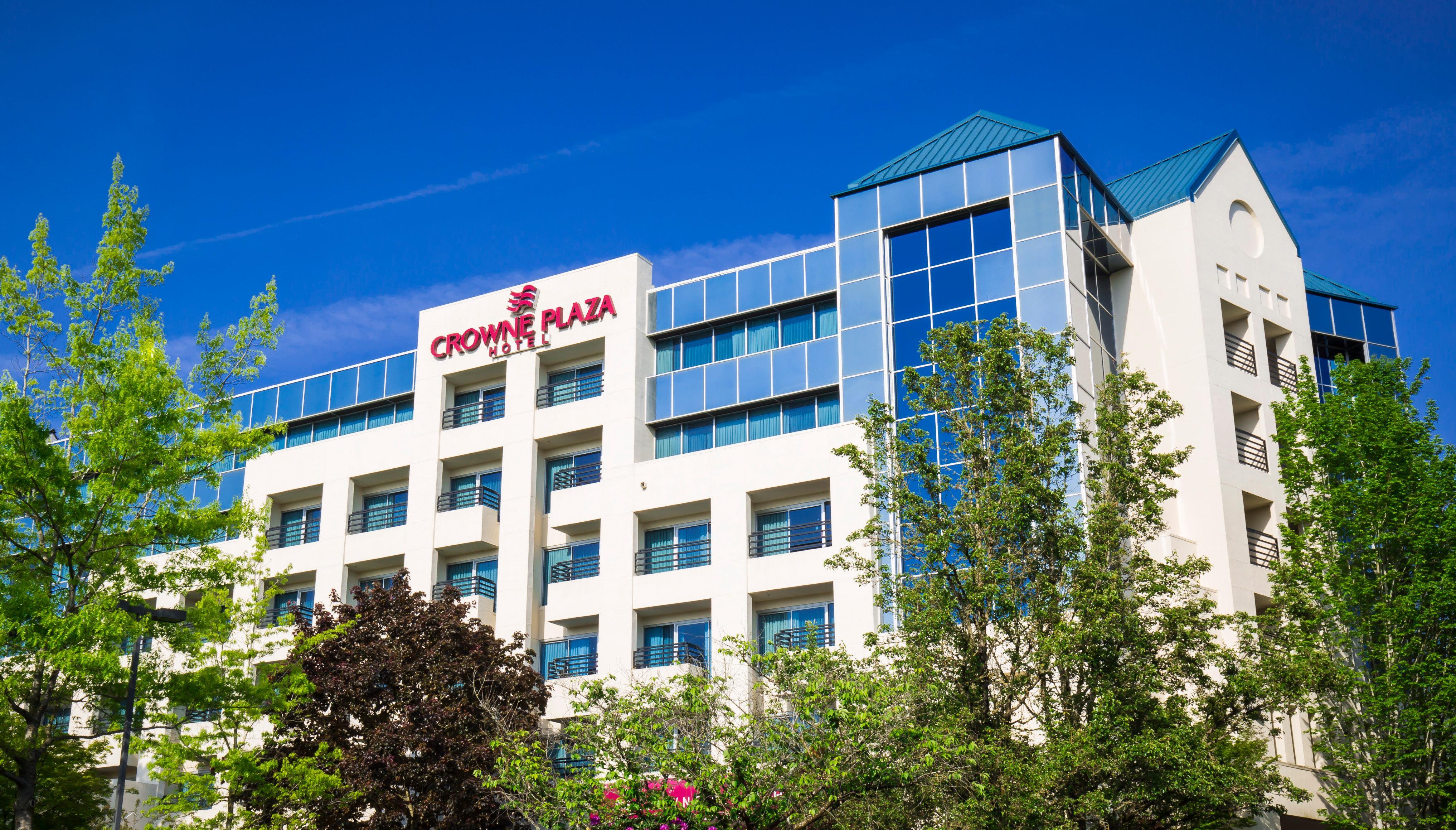 Ac Hotel By Marriott Portland Lake Oswego Exterior photo